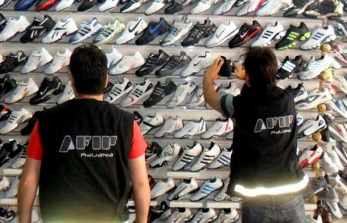 AFIP frenó zapatillas Nike “truchas” | ON24 | Información Precisa.  Periodismo en serio