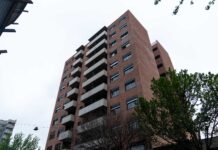 Pilay responde a los reclamos y defiende su modelo de contratos de largo plazo