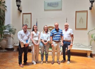 La Sociedad de Pediatría y Aguas Santafesinas se unen para impulsar el consumo de agua potable