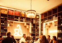 (para jueves) Ladoculto: una nueva casona cultural que combina café, libros, música y vinos en Rosario