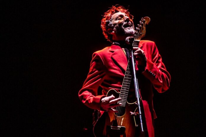 Fito Páez vuelve a Rosario con una serie de conciertos y un gran show gratuito en el Monumento