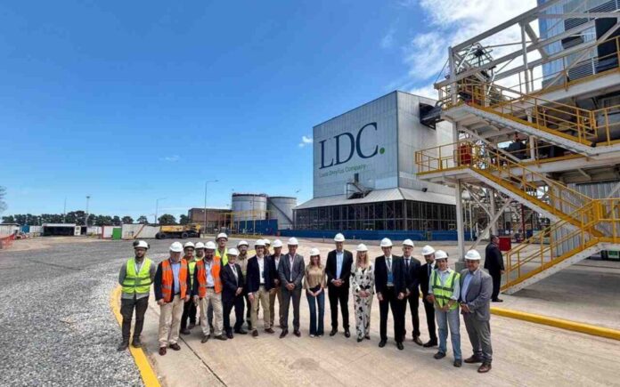 El-Gobierno-participo-de-la-inauguracion-de-una-planta-industrial-de-Dreyfus-en-Timbues-05-1024x640