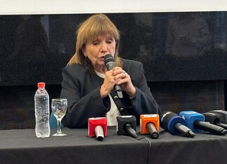 Bullrich exigió a provincias bajar impuestos y advirtió a los intendentes: “No disfracen tasas”