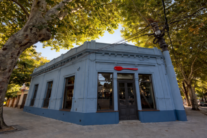 cuchara colorada rectangular