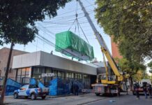 Cápsulas modulares: Edilizia instaló en Rosario una oficina de alta tecnología importada de China