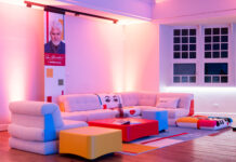 Roche Bobois presentó en Kentucky Club de Campo una colección inspirada en Pedro Almodóvar y Rossy de Palma