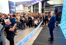 Tras la inauguración de BYD-Neostar, Javkin destacó la inversión privada y el avance de la movilidad eléctrica en Rosario