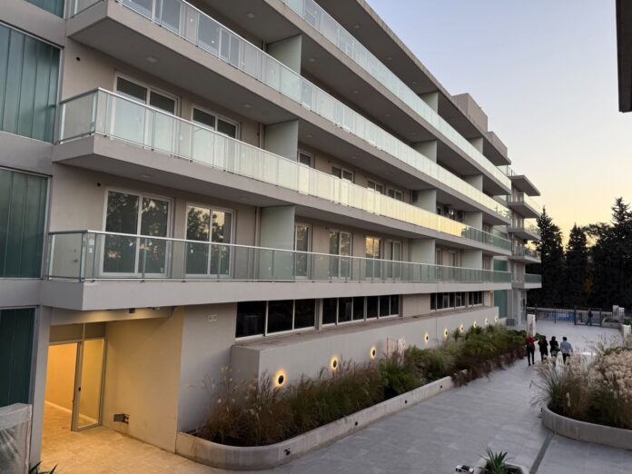 Unico Golf Fisherton entra en la recta final y prepara la entrega de sus primeras 56 unidades