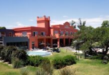Seis escapadas cerca de buenos aires para desconectar entre bosques, lagunas, spa y naturaleza