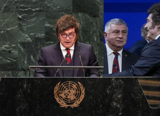 La historia detrás de la corbata de Bongiovanni que Milei terminó luciendo en la ONU